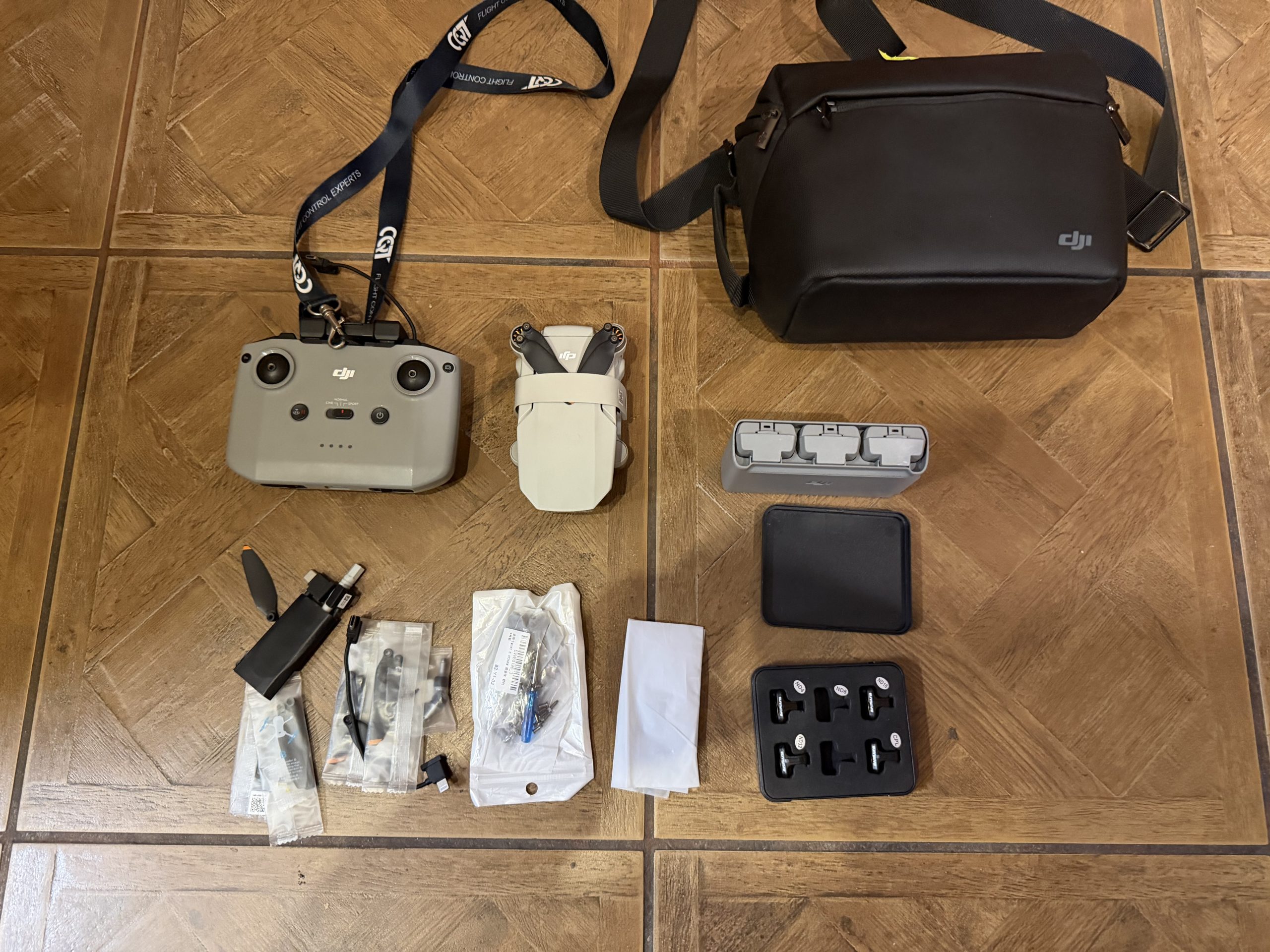 Dron DJI i akcesoria 29/26/L SB